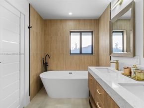 2880 NE 23rd Pl, Pompano Beach FL 33062
