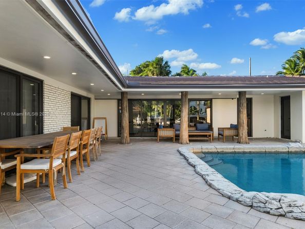 2880 NE 23rd Pl, Pompano Beach FL 33062