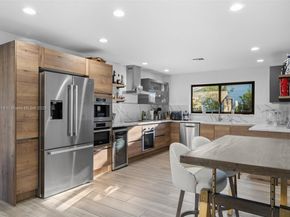 2880 NE 23rd Pl, Pompano Beach FL 33062