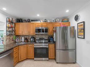 2805 NW 52nd Ct, Tamarac FL 33309