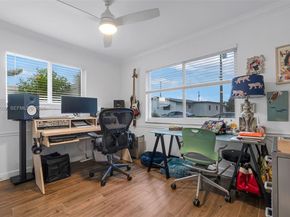 2805 NW 52nd Ct, Tamarac FL 33309