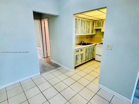 119 Salisbury E, West Palm Beach FL 33417