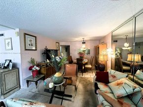1100 Colony Point Cir 215, Pembroke Pines FL 33026