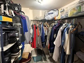 1100 Colony Point Cir 215, Pembroke Pines FL 33026