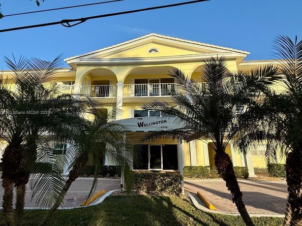 3000 NE 48th St 203, Fort Lauderdale FL 33308