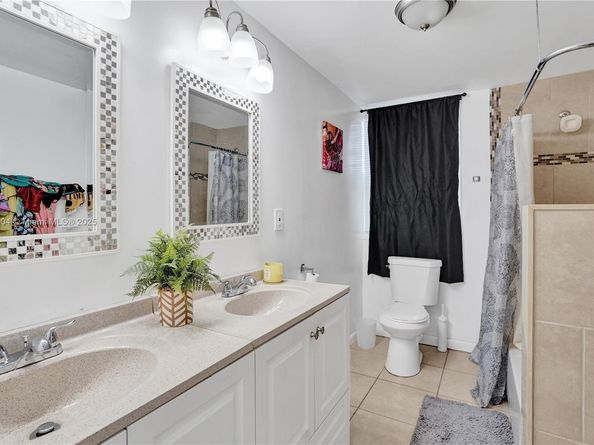 320 N 71st Ave, Hollywood FL 33024