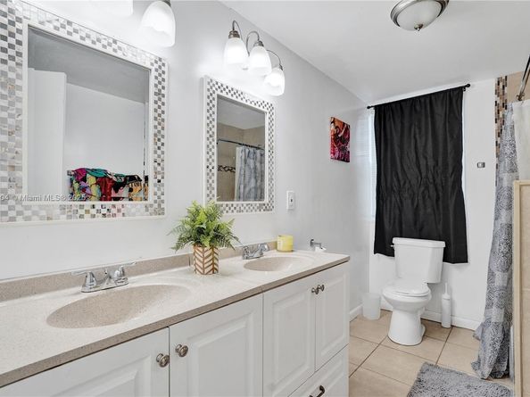 320 N 71st Ave, Hollywood FL 33024
