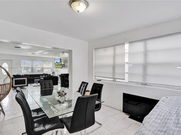 320 N 71st Ave, Hollywood FL 33024