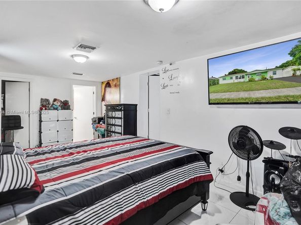 320 N 71st Ave, Hollywood FL 33024