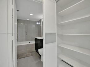 6620 Indian Creek 114, Miami Beach FL 33141