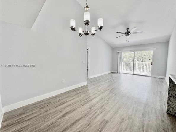 677 SW 111th Ave 303, Pembroke Pines FL 33025