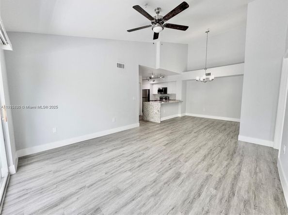 677 SW 111th Ave 303, Pembroke Pines FL 33025