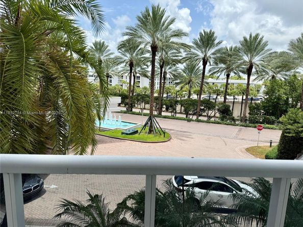 10275 Collins Ave 229, Bal Harbour FL 33154