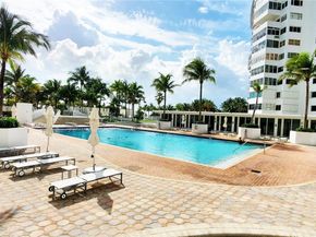 10275 Collins Ave 229, Bal Harbour FL 33154