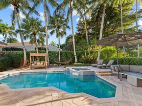 2567 Montclaire Cir, Weston FL 33327