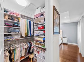 2567 Montclaire Cir, Weston FL 33327