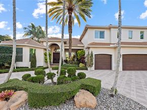 2567 Montclaire Cir, Weston FL 33327