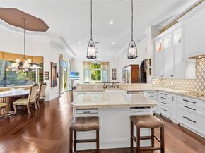 2567 Montclaire Cir, Weston FL 33327