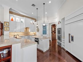 2567 Montclaire Cir, Weston FL 33327