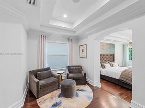 2567 Montclaire Cir, Weston FL 33327