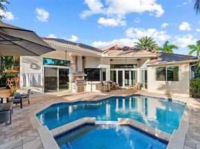 2567 Montclaire Cir, Weston FL 33327