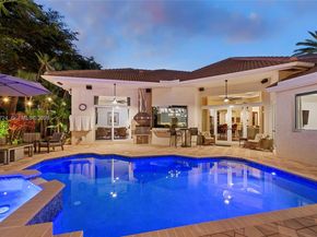 2567 Montclaire Cir, Weston FL 33327