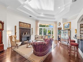 2567 Montclaire Cir, Weston FL 33327