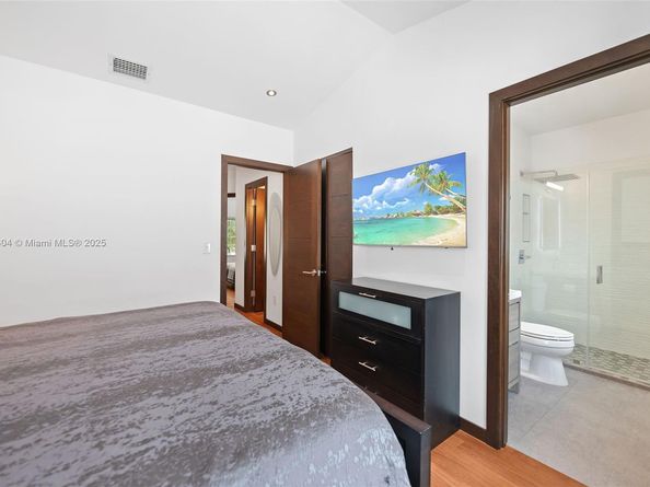 261 Navarre Ave A3, Coral Gables FL 33134
