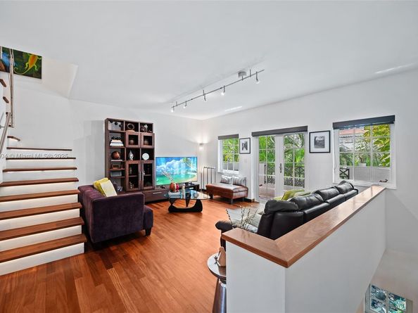 261 Navarre Ave A3, Coral Gables FL 33134