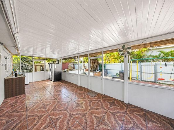 4660 E 4th Ave, Hialeah FL 33013