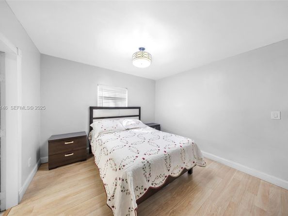 4660 E 4th Ave, Hialeah FL 33013