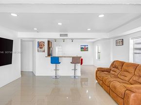 4660 E 4th Ave, Hialeah FL 33013