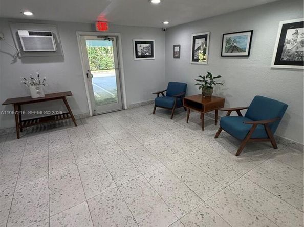 700 NE 14th Ave 409, Hallandale Beach FL 33009