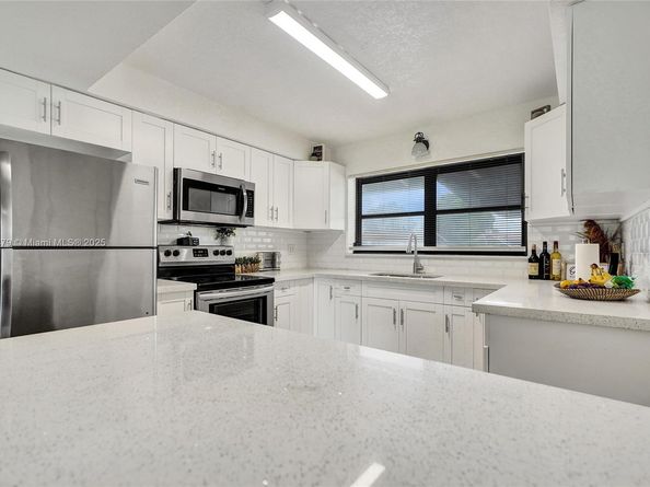 19620 NW 6th court, Miami Gardens FL 33169
