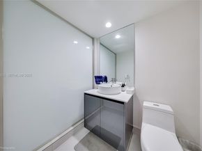 31 SE 6th St 2506, Miami FL 33131