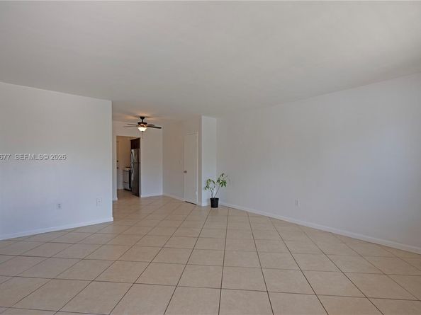 2250 Bay Dr 4, Miami Beach FL 33141