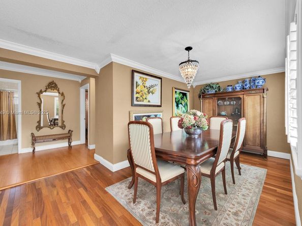 825 El Rado St, Coral Gables FL 33134
