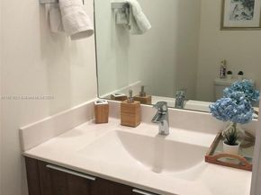 8045 NW 105th Ct, Doral FL 33178