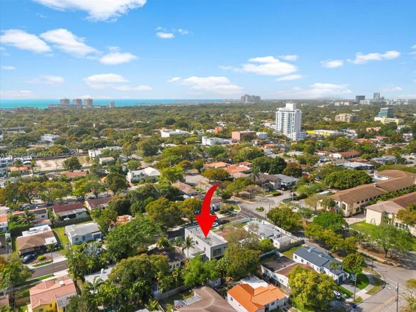 1259 SW 20th St, Miami FL 33145