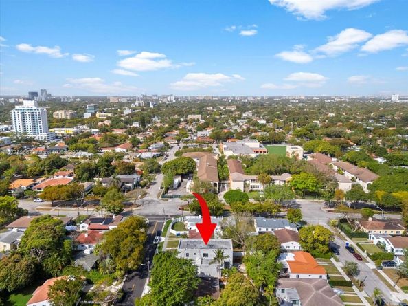 1259 SW 20th St, Miami FL 33145