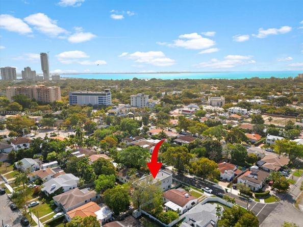 1259 SW 20th St, Miami FL 33145