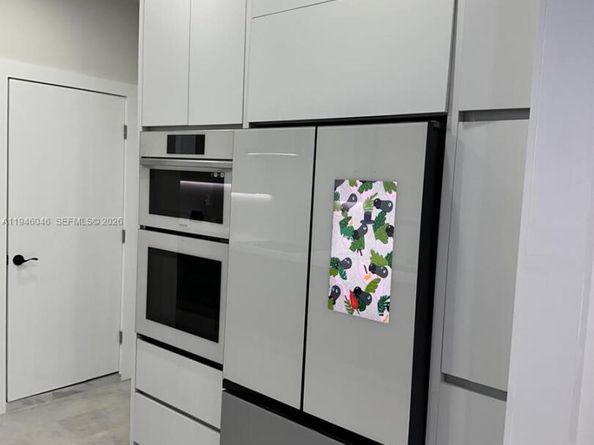 91 Glen Royal Pkwy, Miami FL 33125