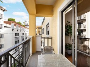 8395 SW 73rd Ave 521, Miami FL 33143