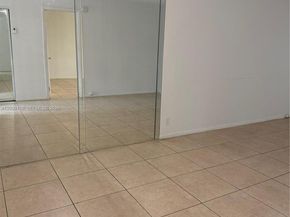 3091 NW 46th Ave 205C, Lauderdale Lakes FL 33313