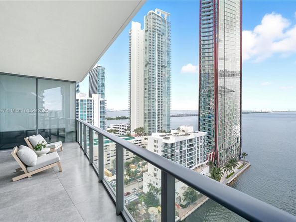 460 NE 28th St 1805, Miami FL 33137