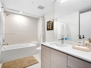 460 NE 28th St 1805, Miami FL 33137