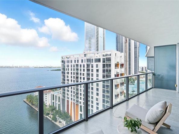 460 NE 28th St 1805, Miami FL 33137