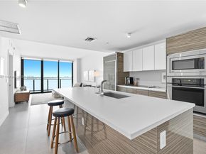 460 NE 28th St 1805, Miami FL 33137