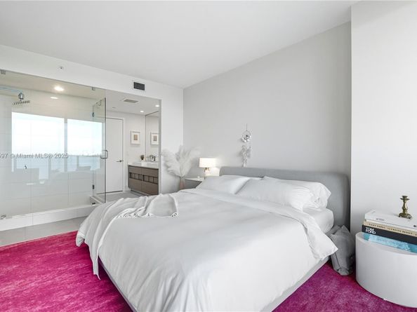 460 NE 28th St 1805, Miami FL 33137