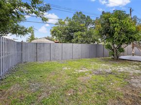 6861 NW 24th St, Sunrise FL 33313
